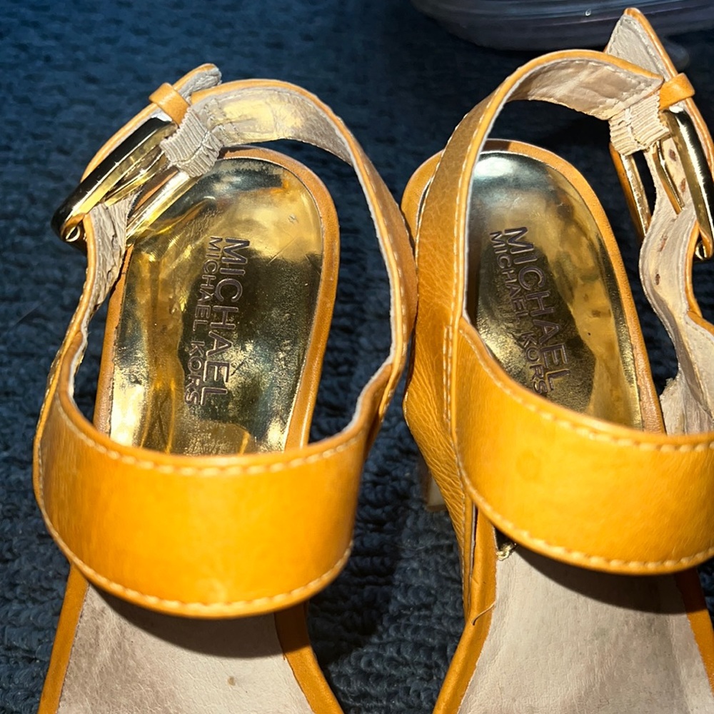 Michael Kors Yellow mustard color Leather Strap Cork Platform Heel Sandals 6.5 - Picture 5 of 6